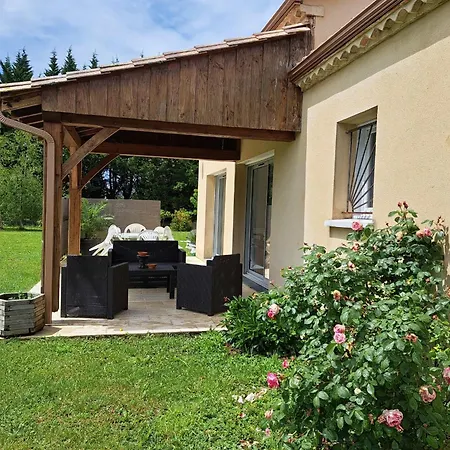 Дом отдыха Sejour Paisible Au Coeur De La Campagne En Perigord *