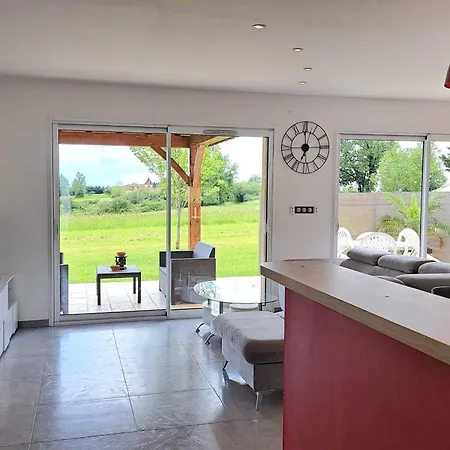 Sejour Paisible Au Coeur De La Campagne En Perigord Дом отдыха